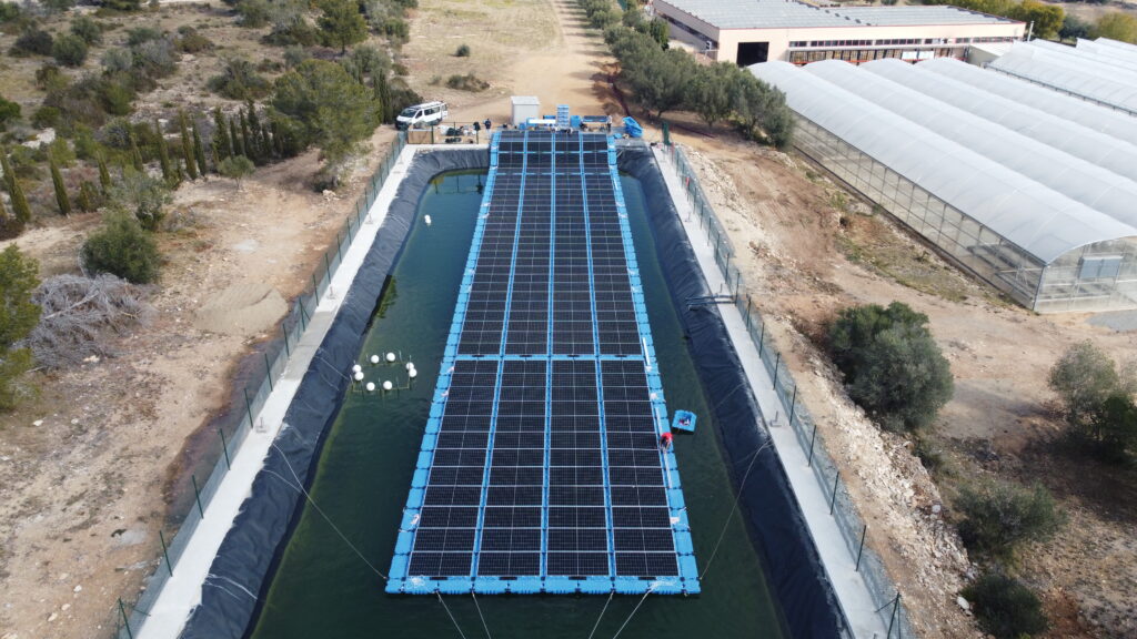 primera planta fotovoltaica flotant de Catalunya
