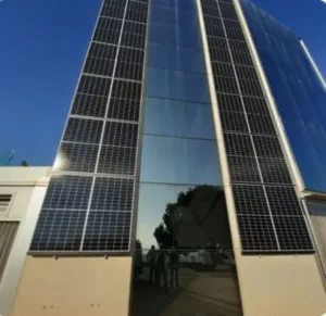 placas solares en fachada plaques solars façances